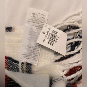 Abercrombie & Fitch scarf